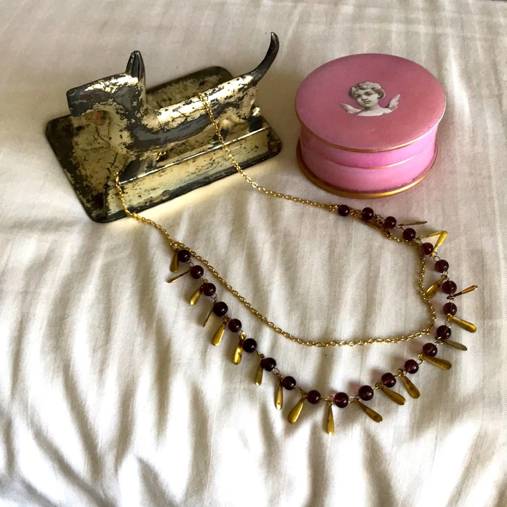 Burgendy Dangle Necklace